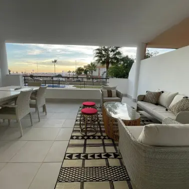 Продажа апартаментов на первом этаже в Casares