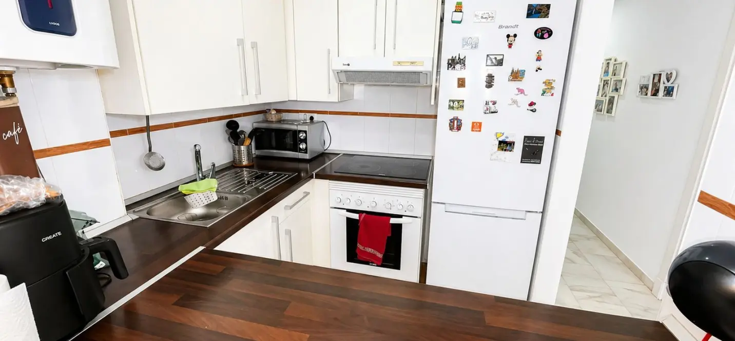 Продажа апартаментов на первом этаже в Casares 1