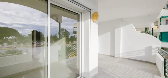 Venta de apartamento en planta media en Artola 3