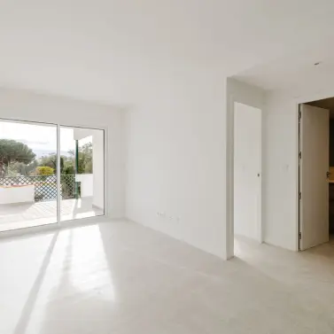 Venta de apartamento en planta media en Artola