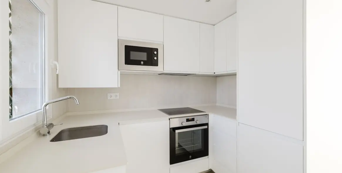 Sale of middle floor apartment in Artola 10