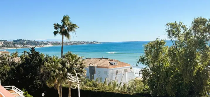 Sale of middle floor apartment in La Cala de Mijas 0