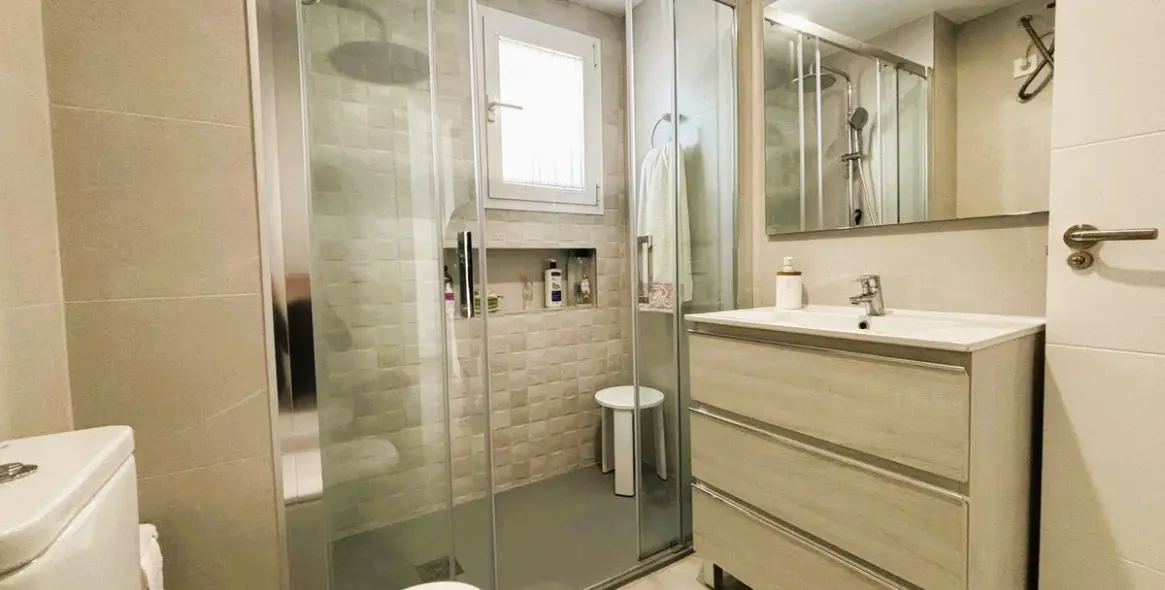Sale of middle floor apartment in La Cala de Mijas 17