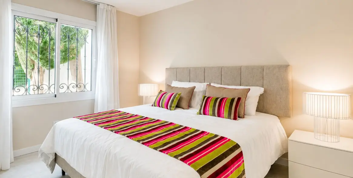 Продажа апартаментов на первом этаже в El Paraiso 8