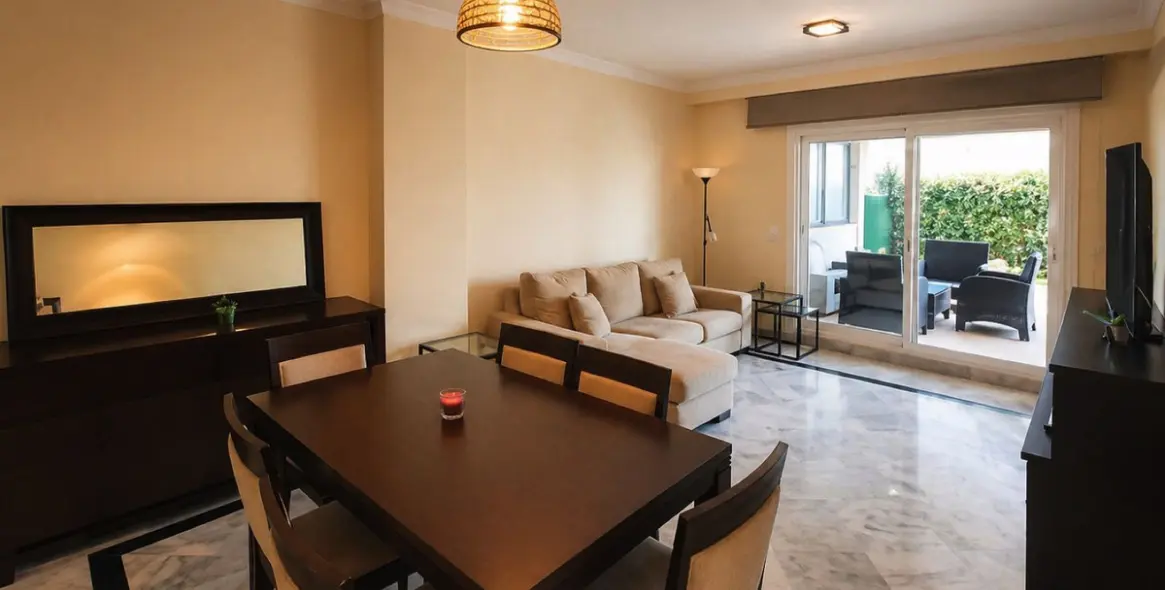 Sale of ground floor apartment in Nueva Andalucía 7