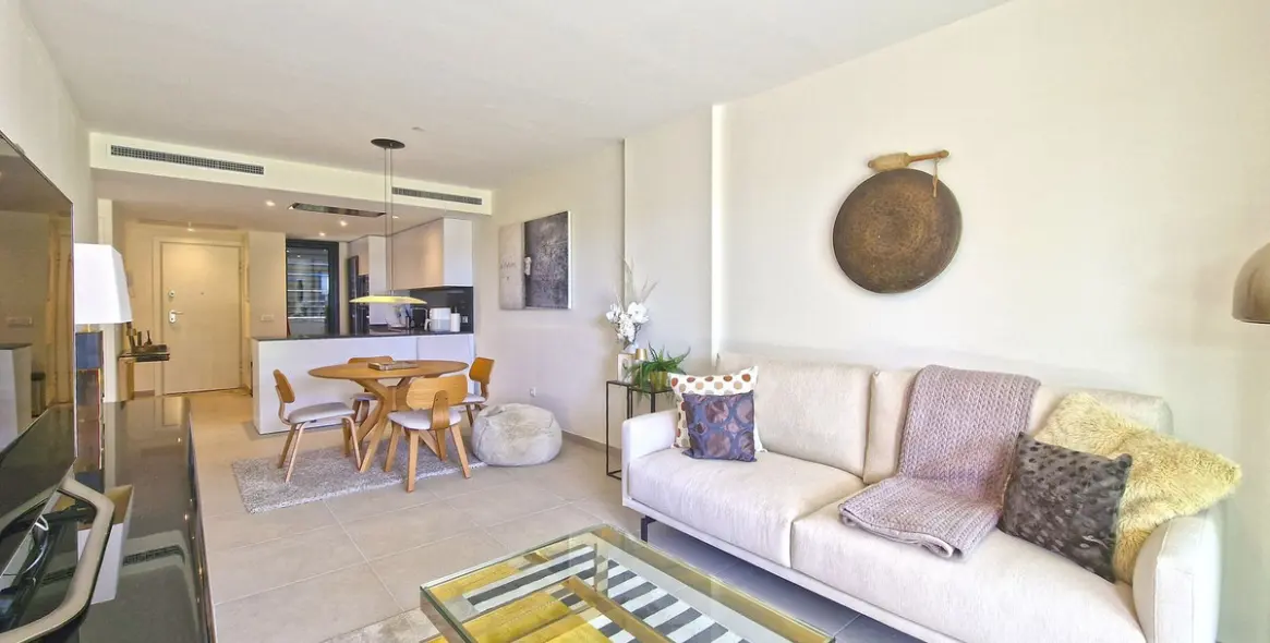 Sale of ground floor apartment in La Cala de Mijas 3