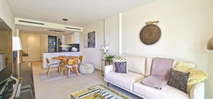 Sale of ground floor apartment in La Cala de Mijas 2