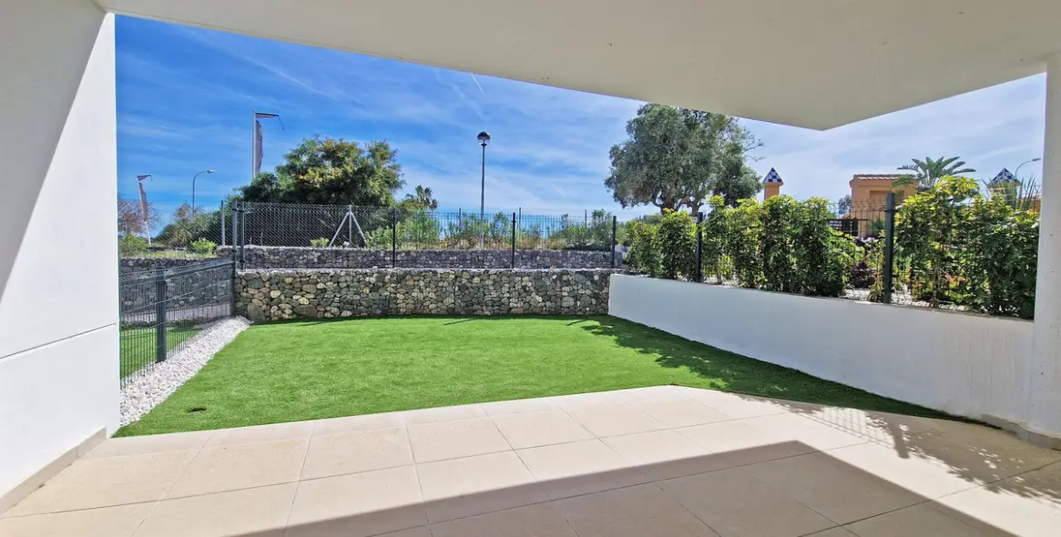 Sale of ground floor apartment in La Cala de Mijas 15