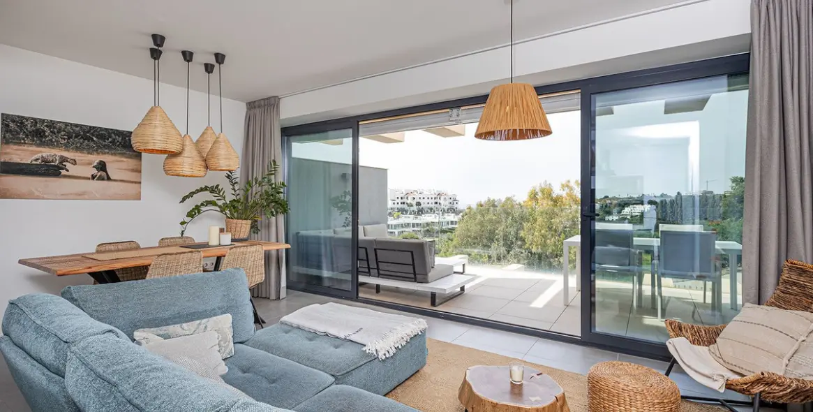 Sale of middle floor apartment in Selwo 1