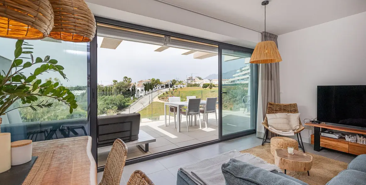 Sale of middle floor apartment in Selwo 5