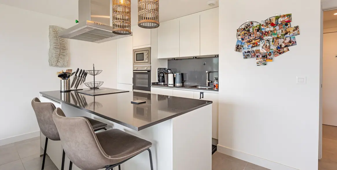 Sale of middle floor apartment in Selwo 8