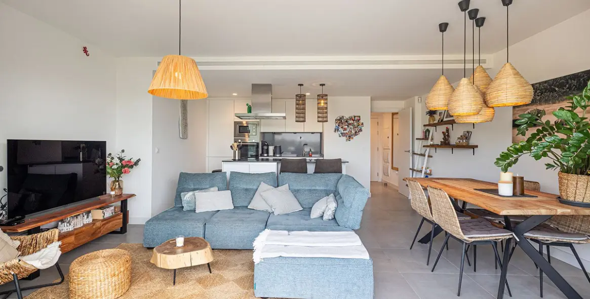 Sale of middle floor apartment in Selwo 12