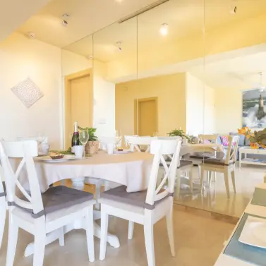 Venta de apartamento en planta media en Marbesa