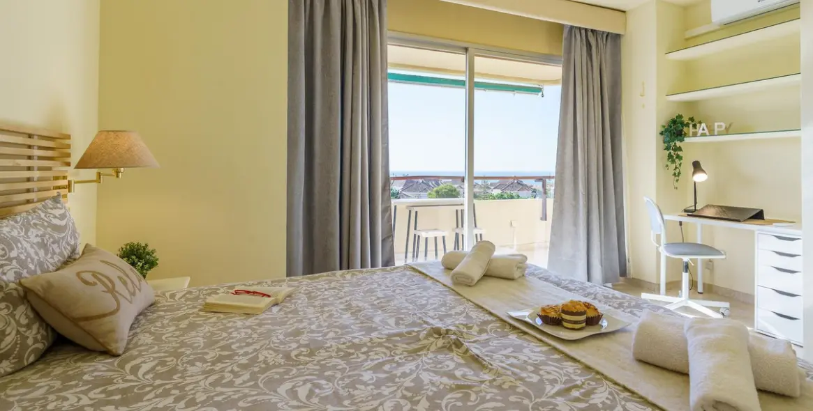 Venta de apartamento en planta media en Marbesa 7