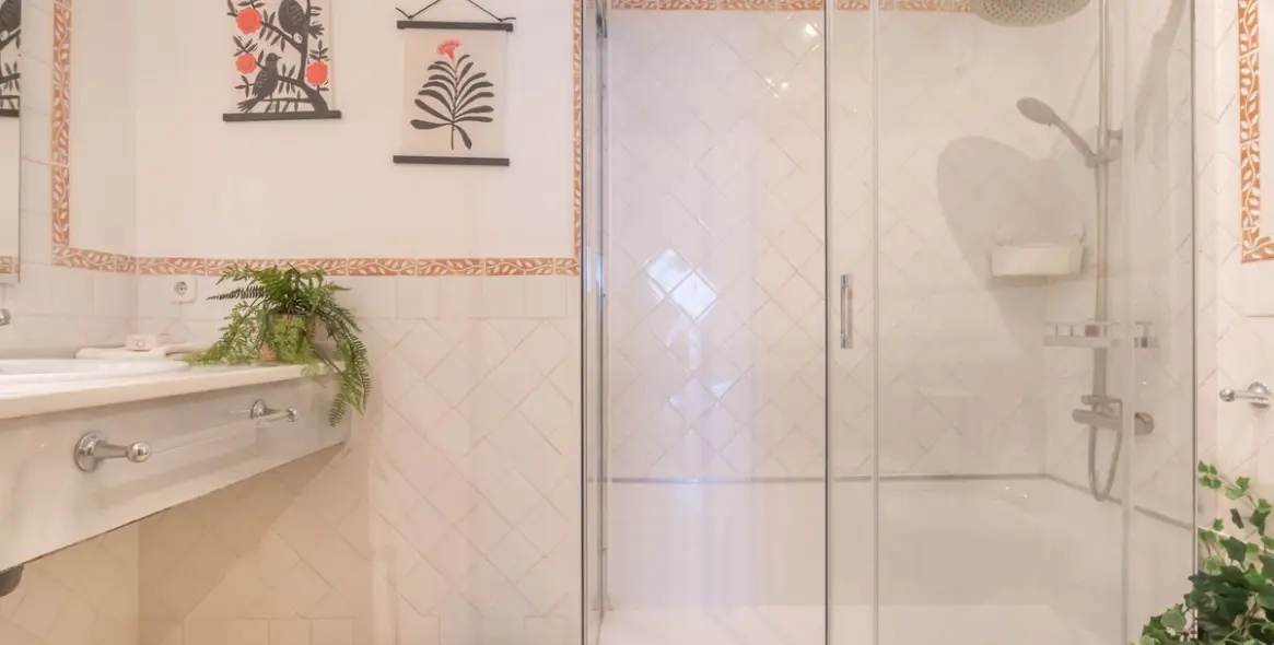 Venta de apartamento en planta media en Marbesa 8
