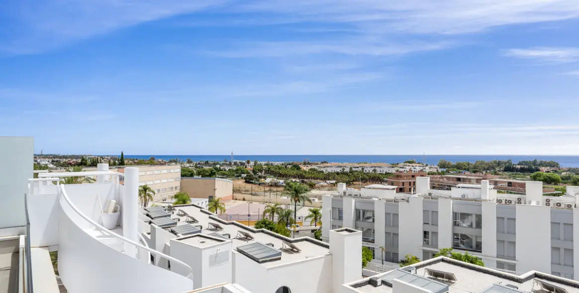 Sale of penthouse in Cancelada 25