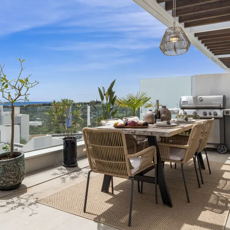 Sale of penthouse in Cancelada