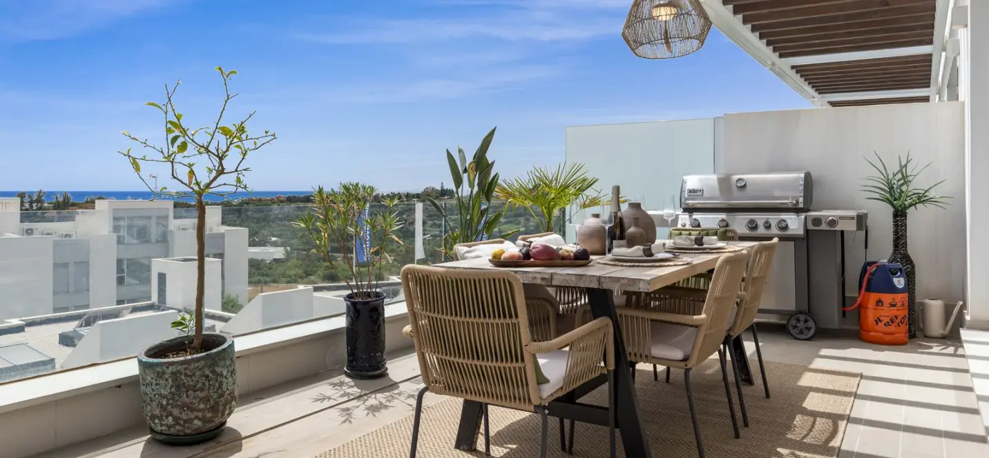 Sale of penthouse in Cancelada 1