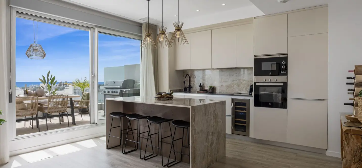 Sale of penthouse in Cancelada 3
