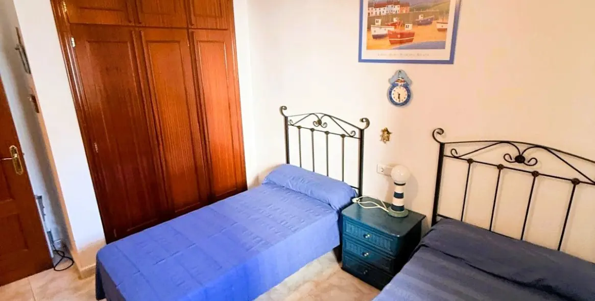 Sale of middle floor apartment in La Cala de Mijas 15