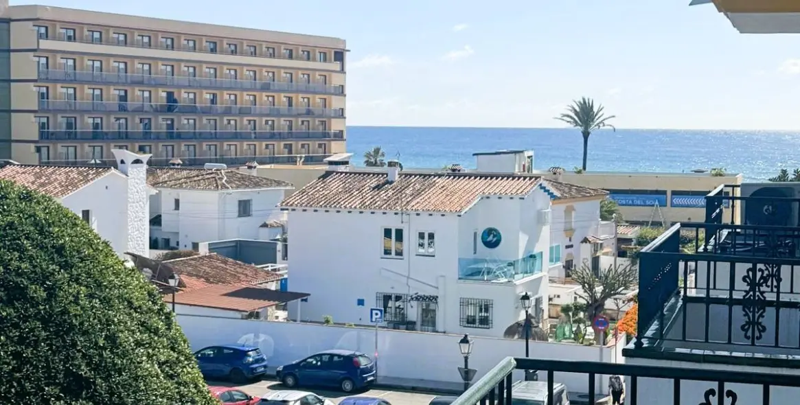 Sale of middle floor apartment in La Cala de Mijas 20