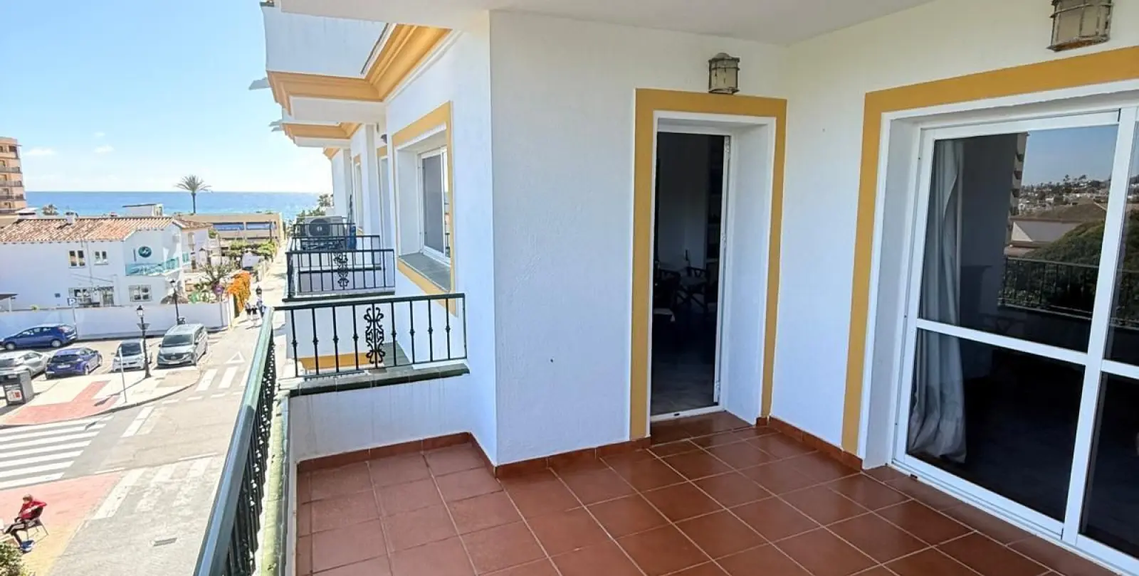 Venta de apartamento en planta media en La Cala de Mijas 4