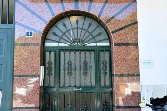 Image 6 thumb