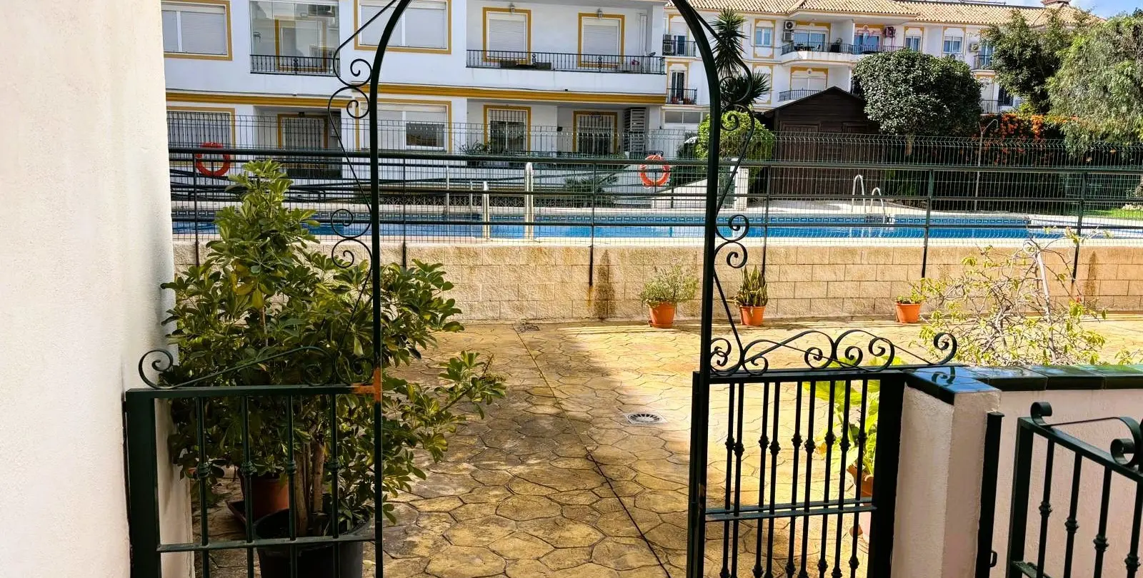 Venta de apartamento en planta media en La Cala de Mijas 24