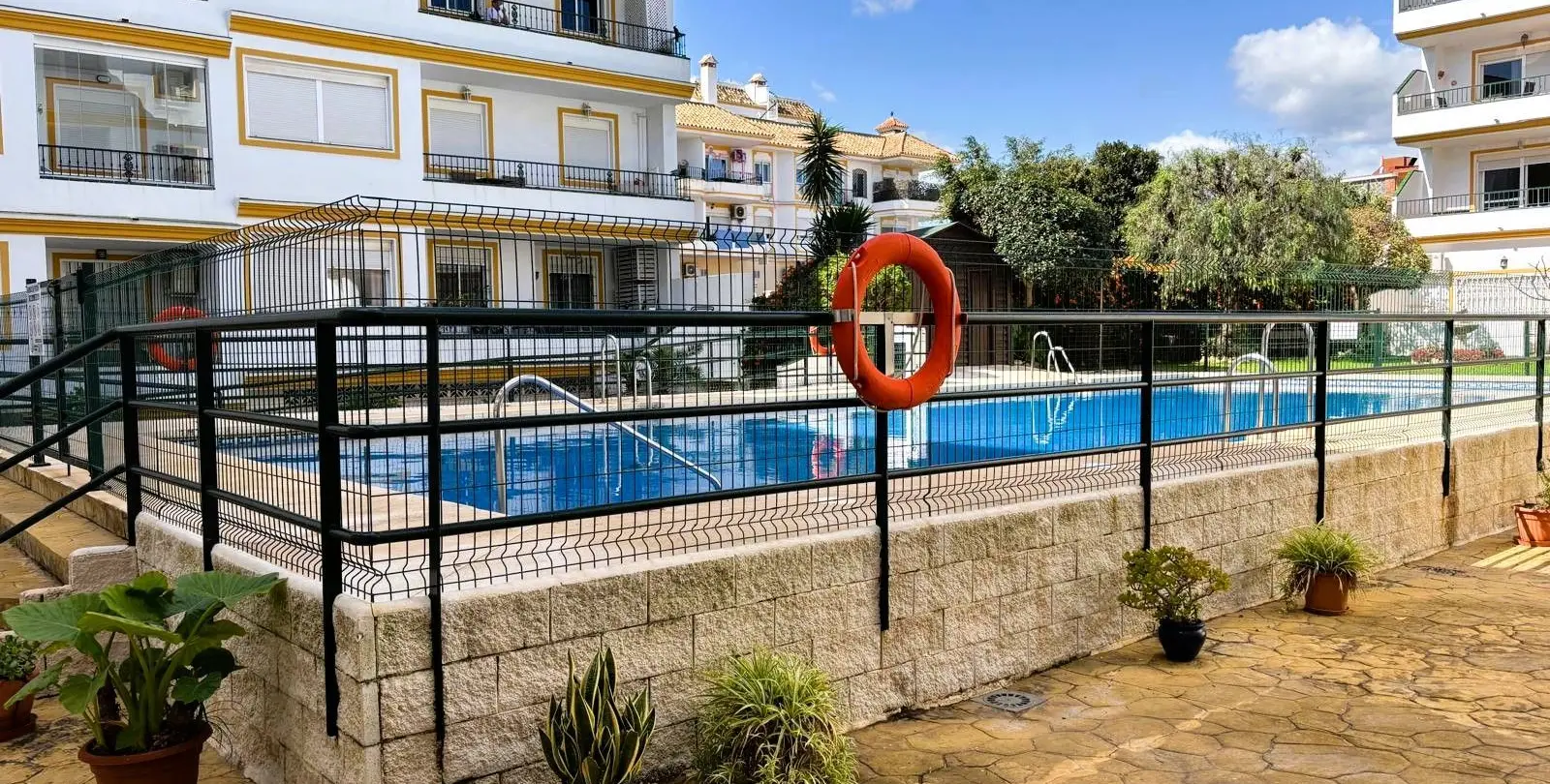 Venta de apartamento en planta media en La Cala de Mijas 26
