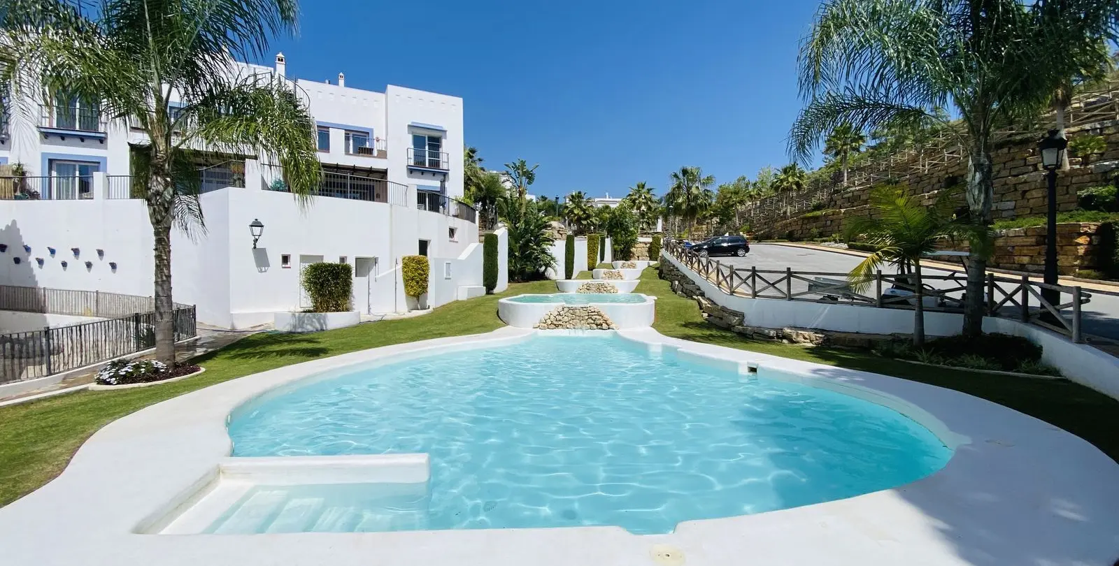 Venta de apartamento en planta baja en El Paraiso 15