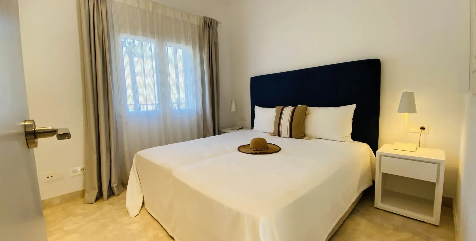 Venta de apartamento en planta baja en El Paraiso 19