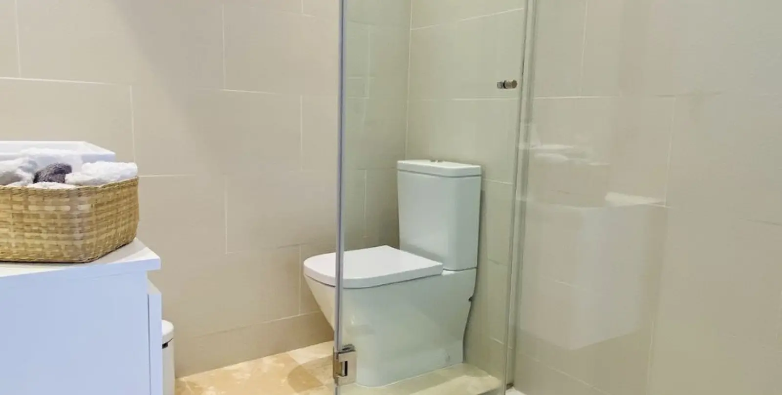 Venta de apartamento en planta baja en El Paraiso 20