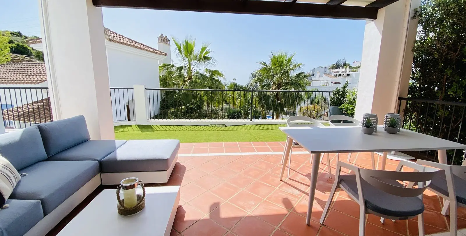 Venta de apartamento en planta baja en El Paraiso 30