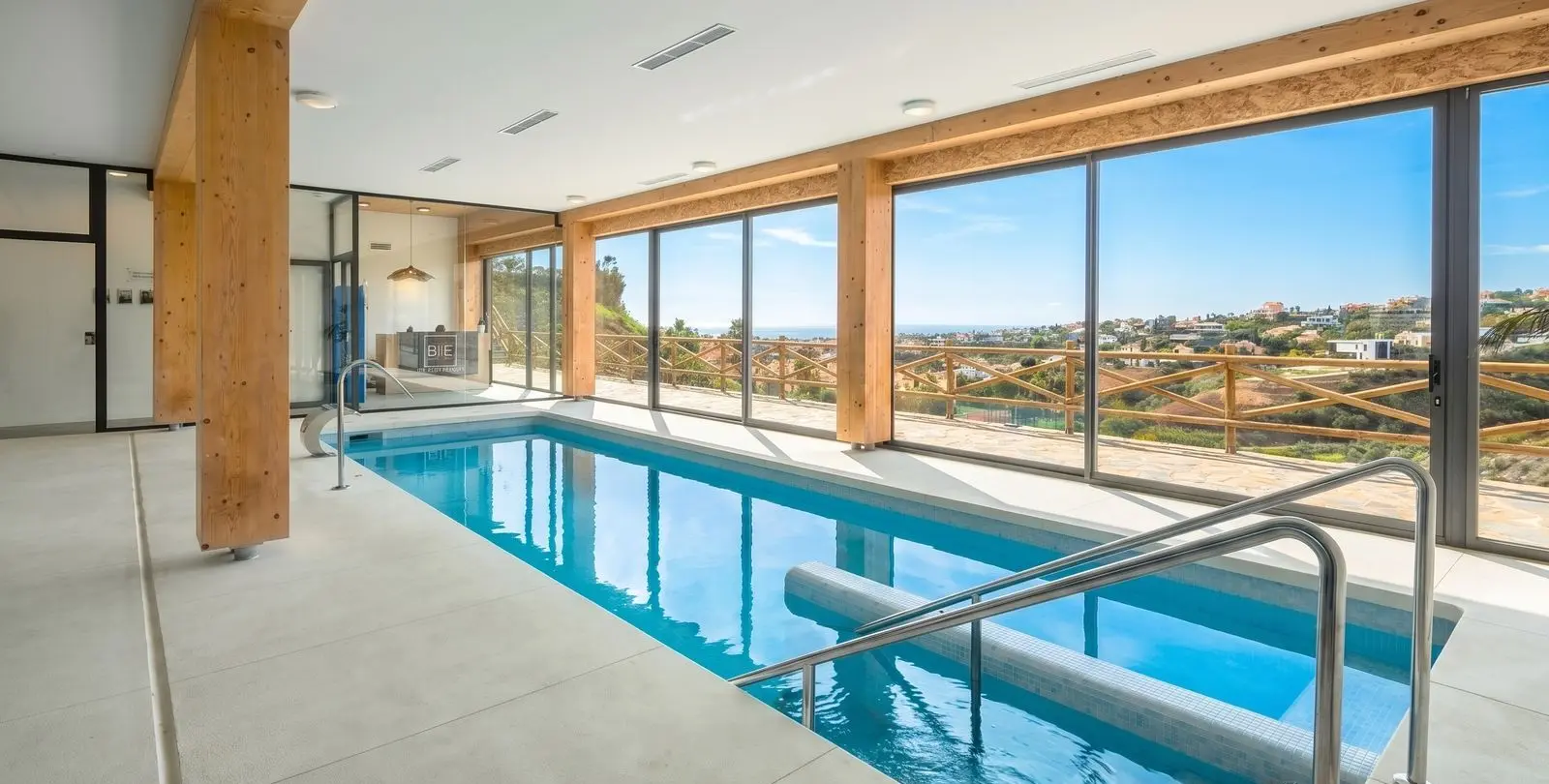 Venta de apartamento en planta baja en El Paraiso 43