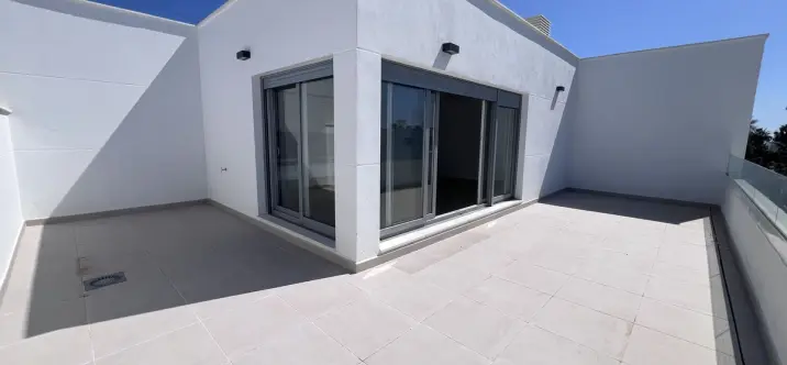 Sale of penthouse in Bel Air 2