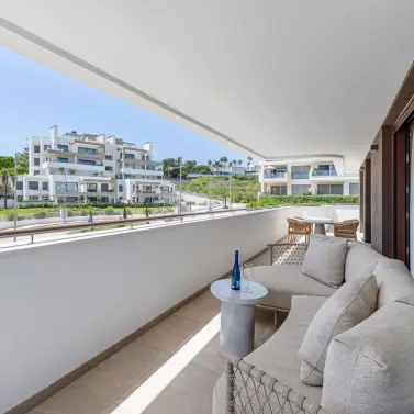 Venta de apartamento en planta media en Estepona