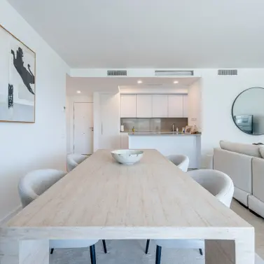 Venta de apartamento en planta media en Estepona
