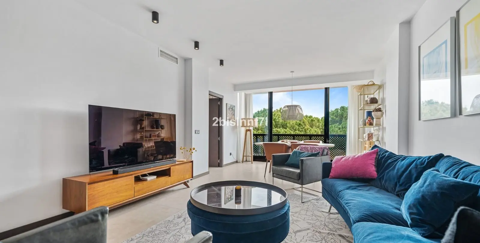 Sale of penthouse in Elviria 1