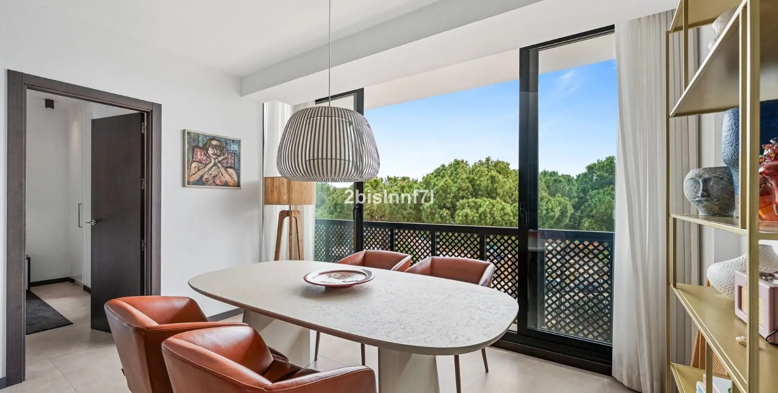 Sale of penthouse in Elviria 4