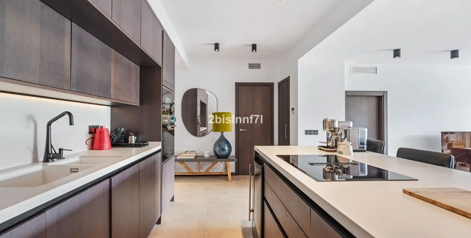 Sale of penthouse in Elviria 6
