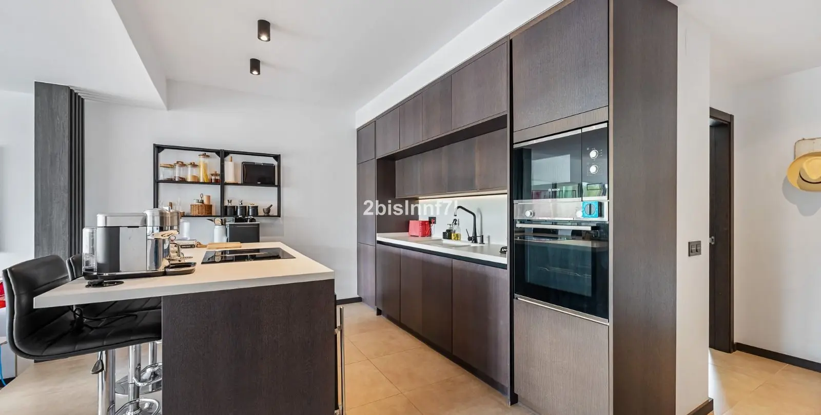 Sale of penthouse in Elviria 7