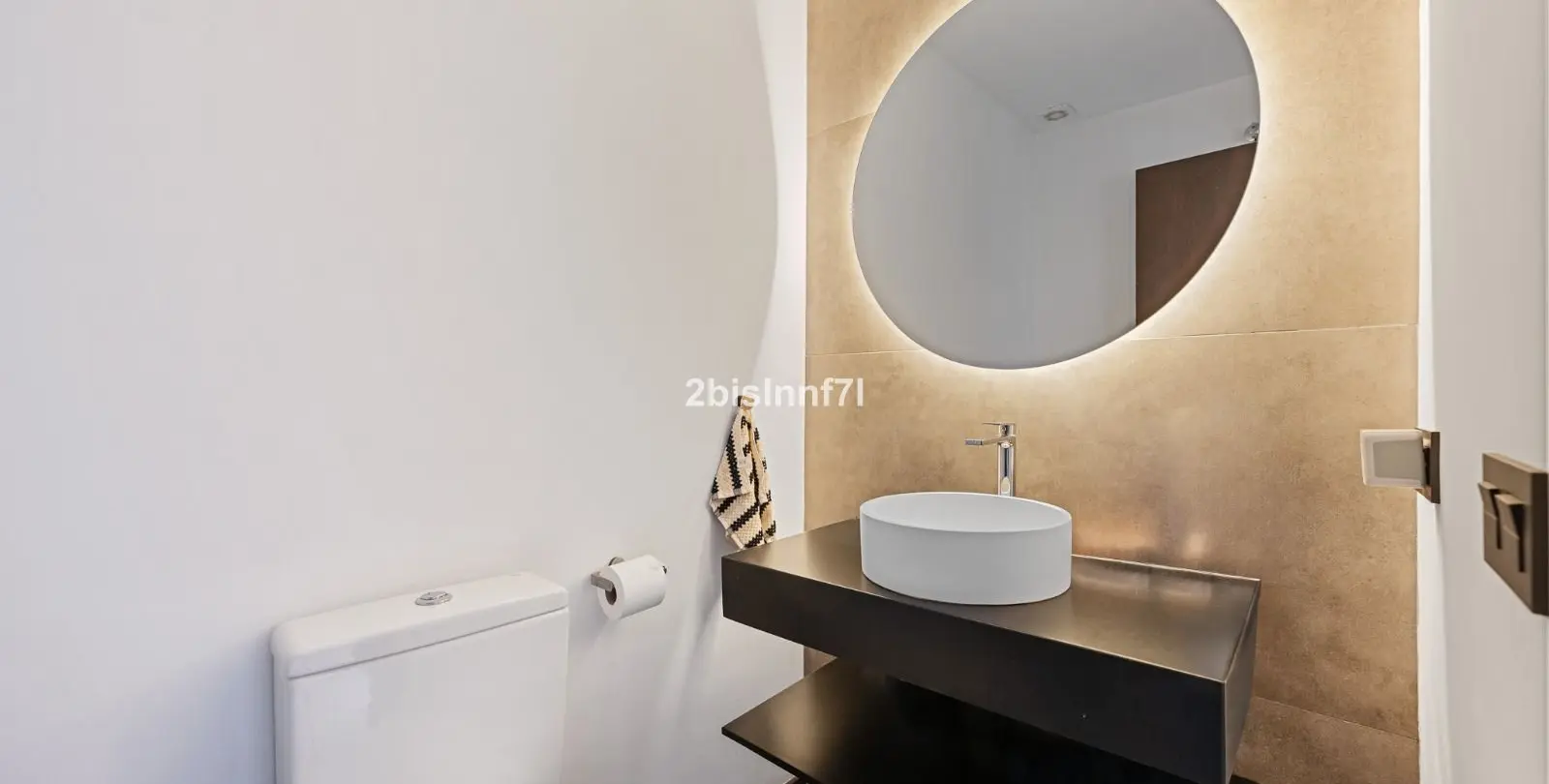 Sale of penthouse in Elviria 9