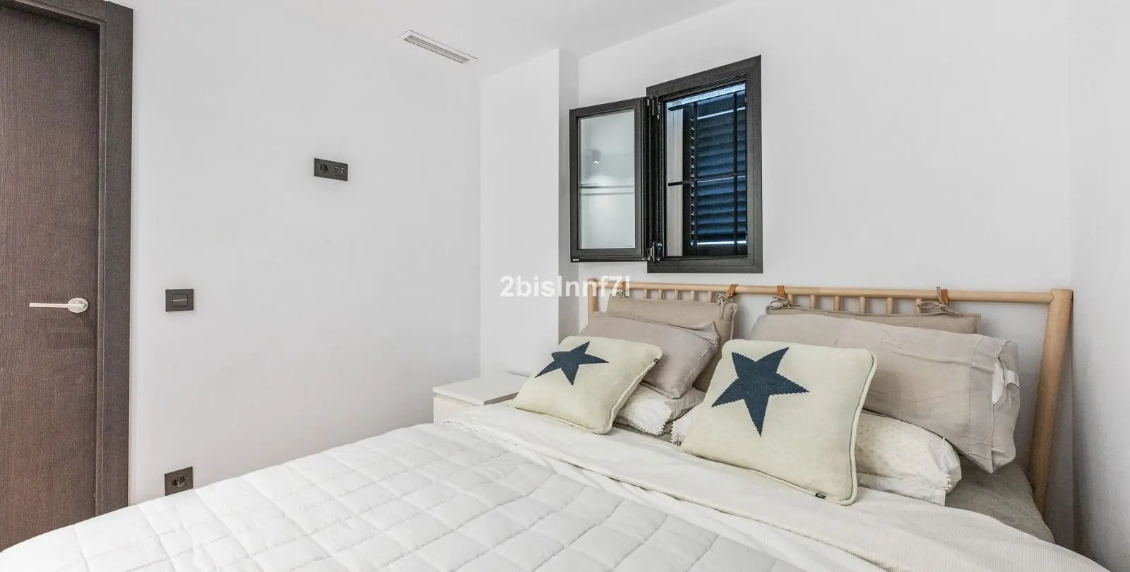 Sale of penthouse in Elviria 19