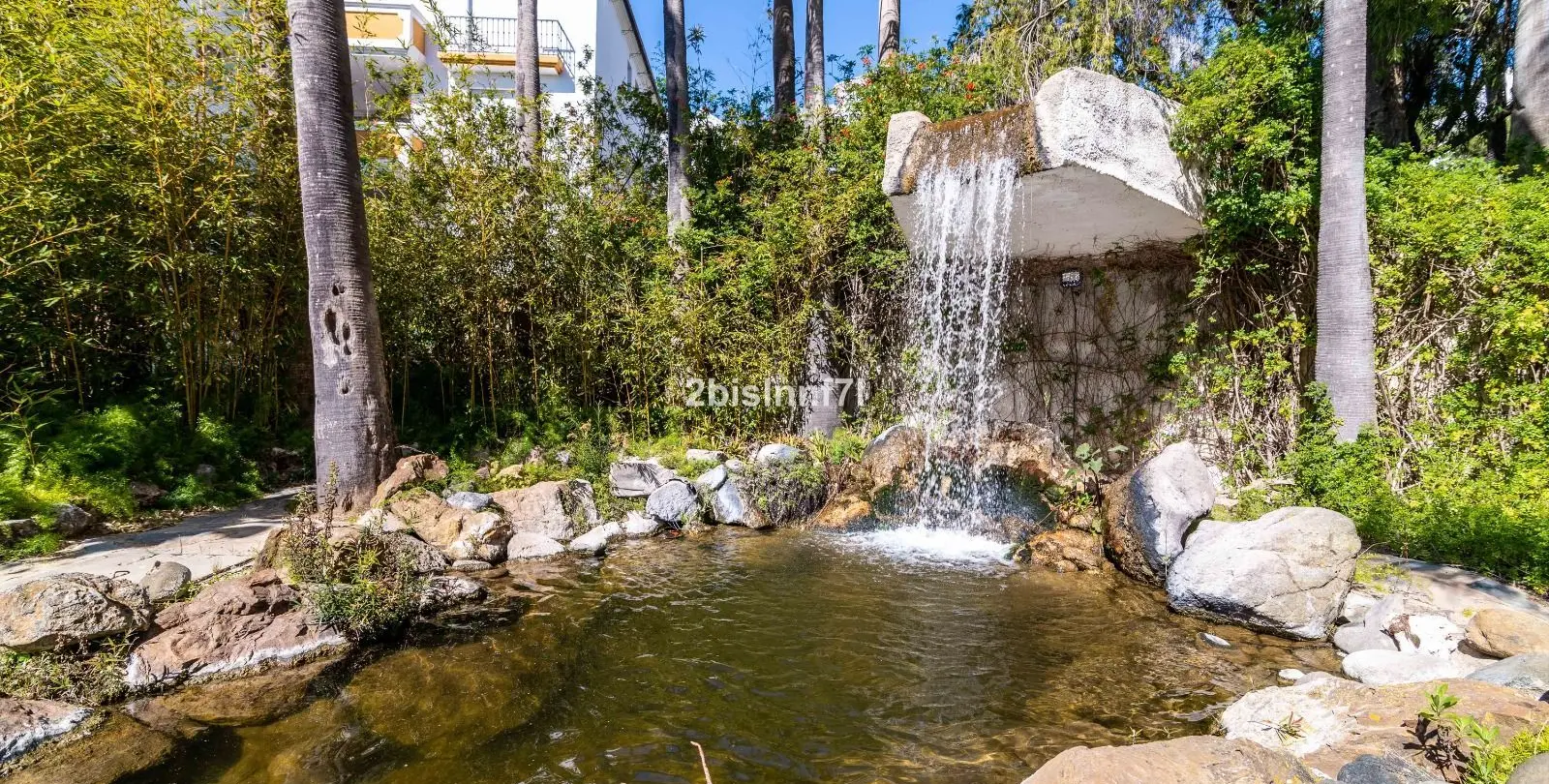 Sale of penthouse in Elviria 31