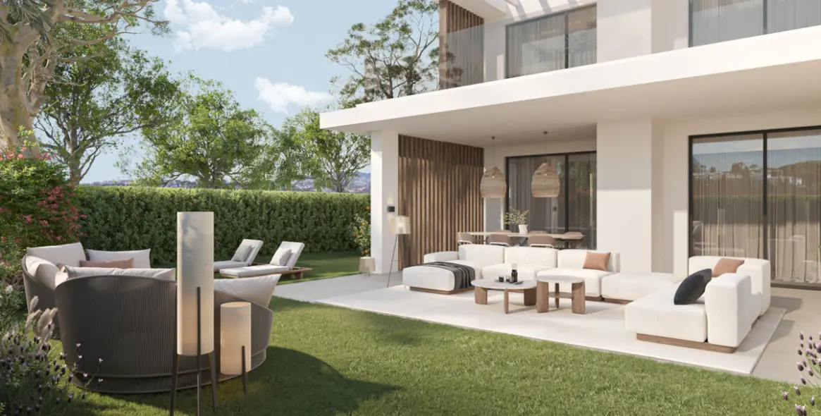 Sale of ground floor apartment in New Golden Mile 76