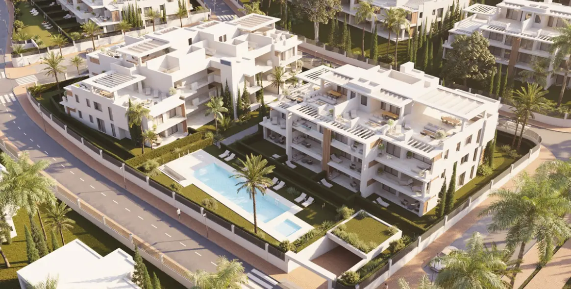 Sale of ground floor apartment in New Golden Mile 99