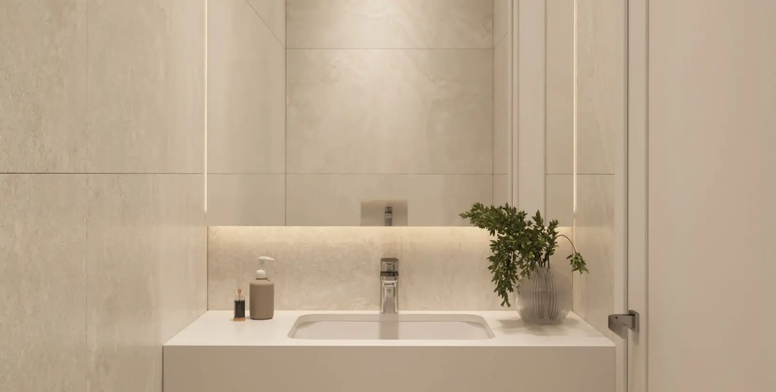Sale of ground floor apartment in New Golden Mile 25