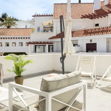 Venta de ático dúplex en Nueva Andalucía