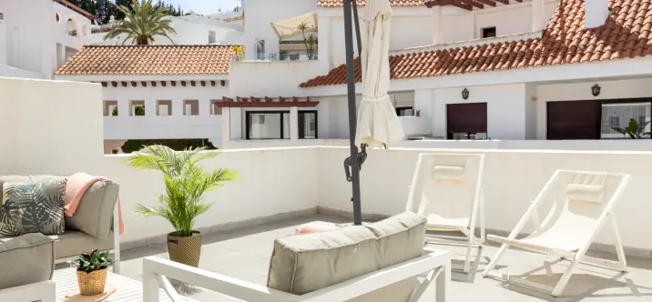 Venta de ático dúplex en Nueva Andalucía 1