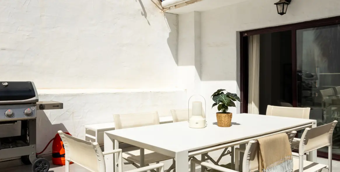 Sale of penthouse duplex in Nueva Andalucía 17